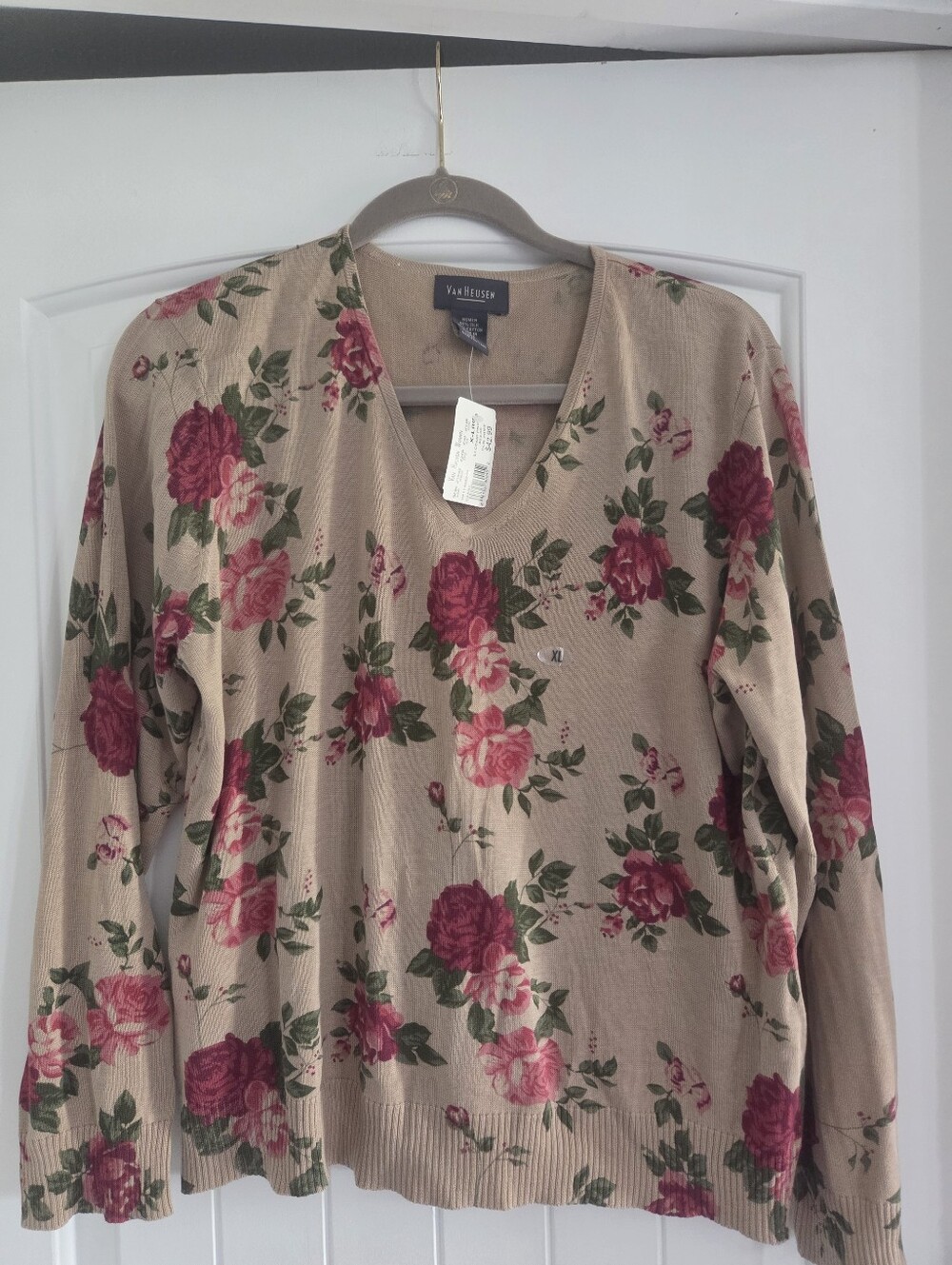 NWT Van Heusen Silk Blend Floral V-Neck Sweater Tan Pink Roses XL